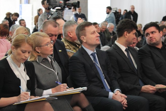 Взяли участь у обговоренні програми «Нова Конституція»